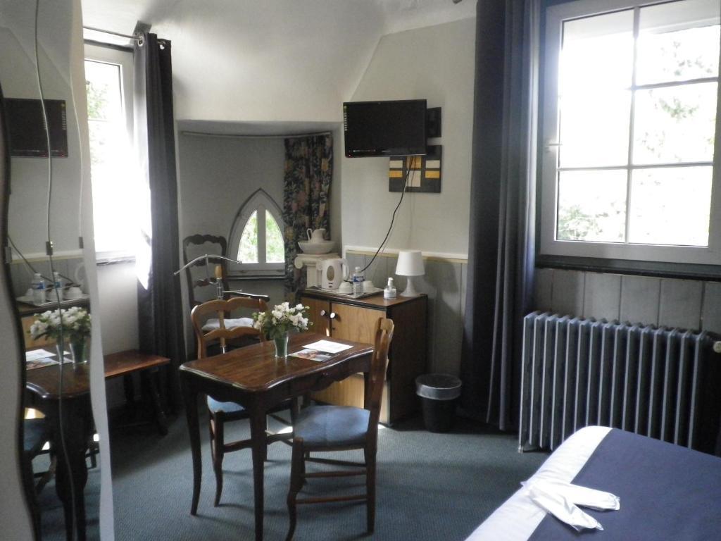 Hotel Ermitage Du Moulin Labotte Haybes Δωμάτιο φωτογραφία